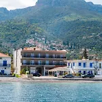 Ξενοδοχείο Kamvissis Τυρός