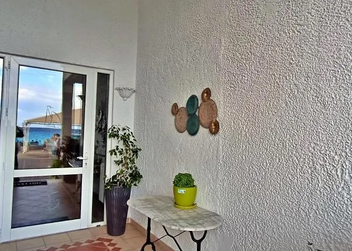 Kamvissis Tirós