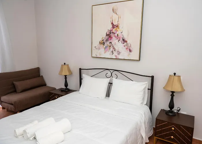 Hotell Kamvissis Tirós