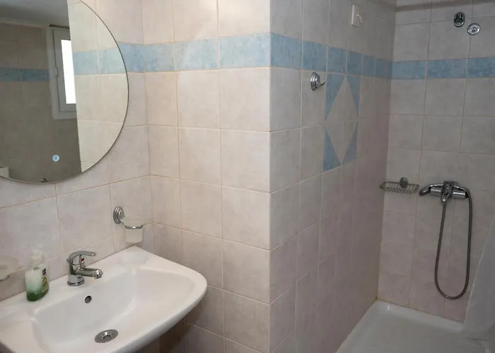 Kamvissis Hotell Tirós